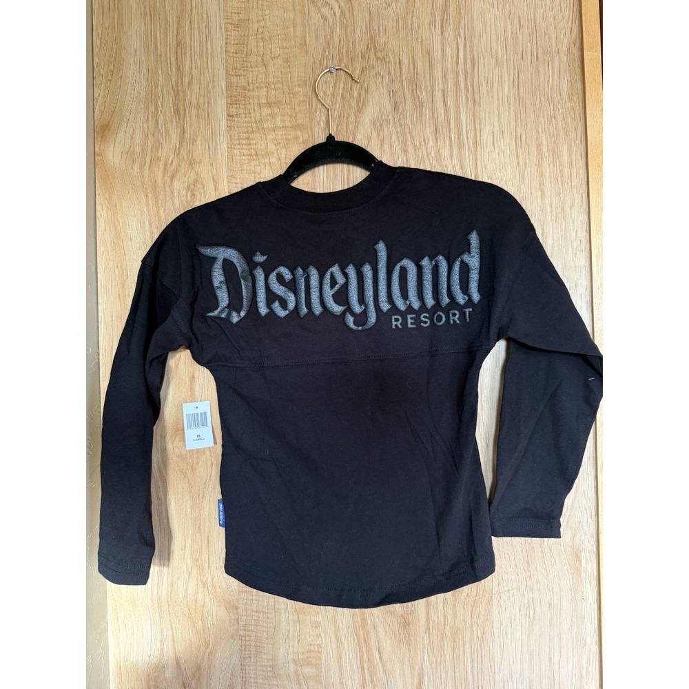 Disneyland Kids Black On Black Youth Spirit Jersey Small 5/6 NWT Sold Out